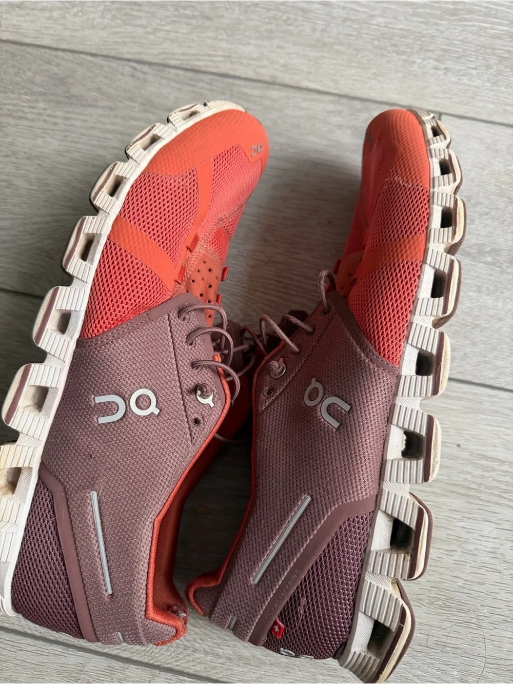 On cloud Running REI Athletic Shoe in Coral and Maroon size 10.5